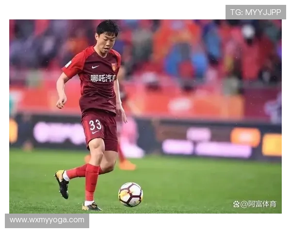 国家队核心复出引爆全场球迷期待球队冲击冠军荣耀时刻国脚状态回升